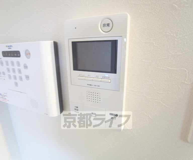 セキュリティ　オートロック、ＴＶモニターホン、警備保障導入で防犯面も...