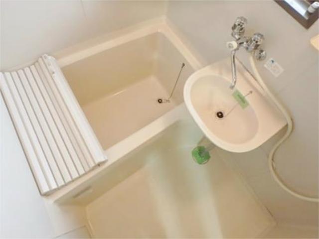 バス・シャワールーム　嬉しいバストイレ別