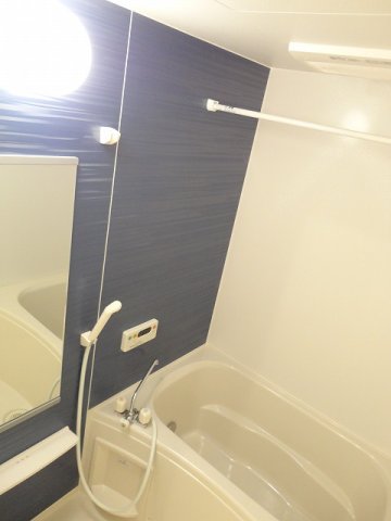 バス・シャワールーム　お風呂で日々の疲れを落としましょう