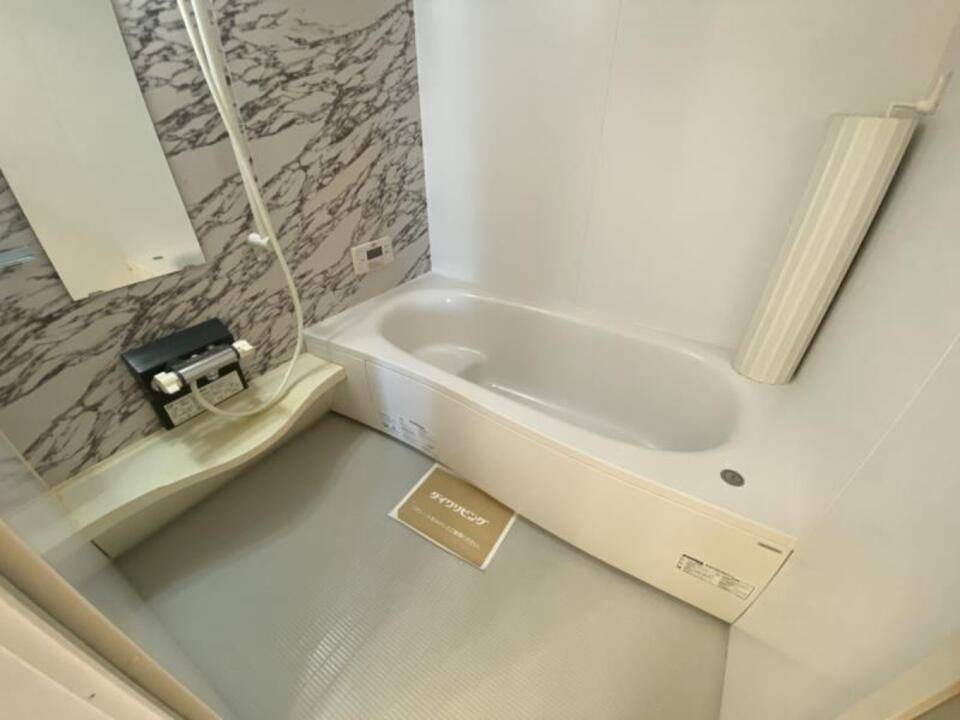 バス・シャワールーム　浴室