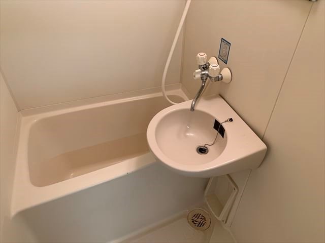 バス・シャワールーム　バス・トイレ別