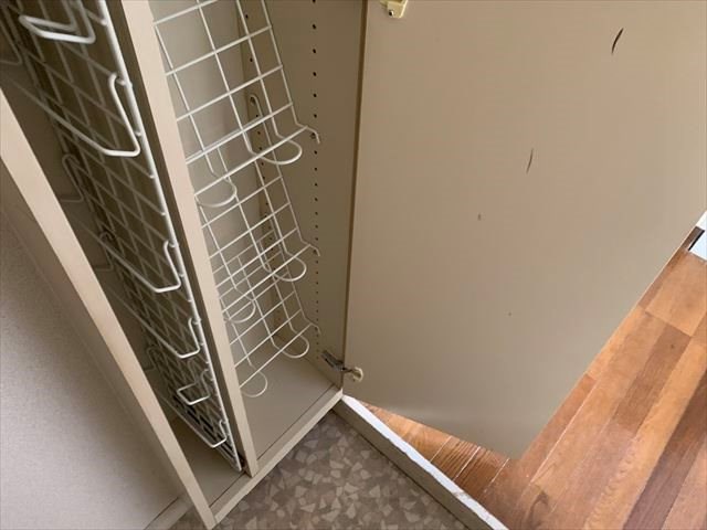 その他共有部分　シューズボックス付の玄関