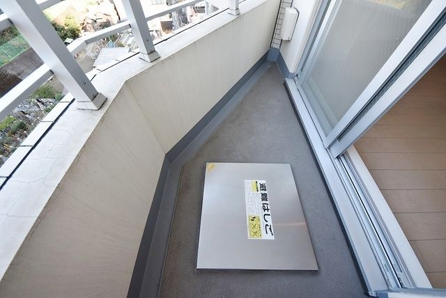 バルコニー　お問合せは(株)タウンハウジング赤坂店へ【03-5563-…