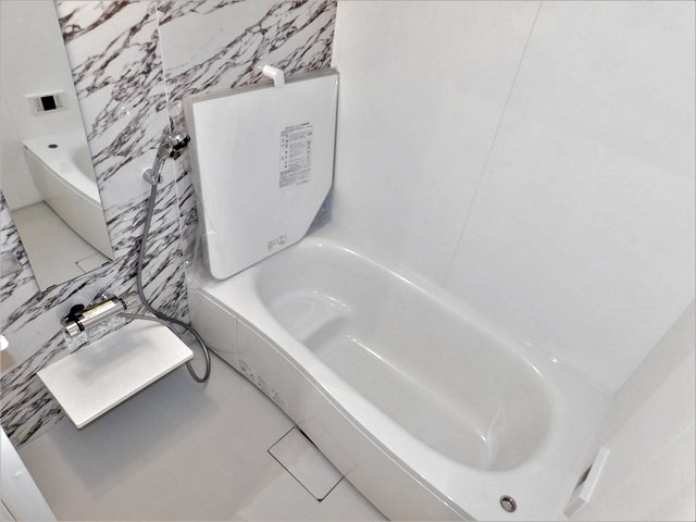 バス・シャワールーム　新築時　参考画像