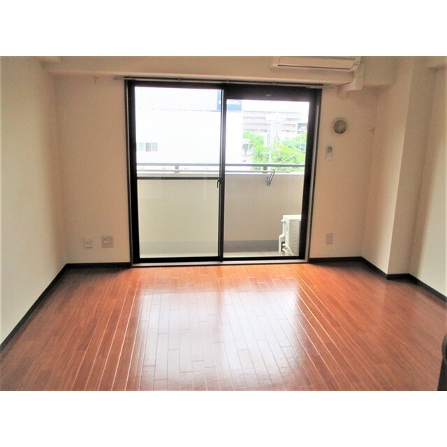 居室・リビング　居室（２００６）