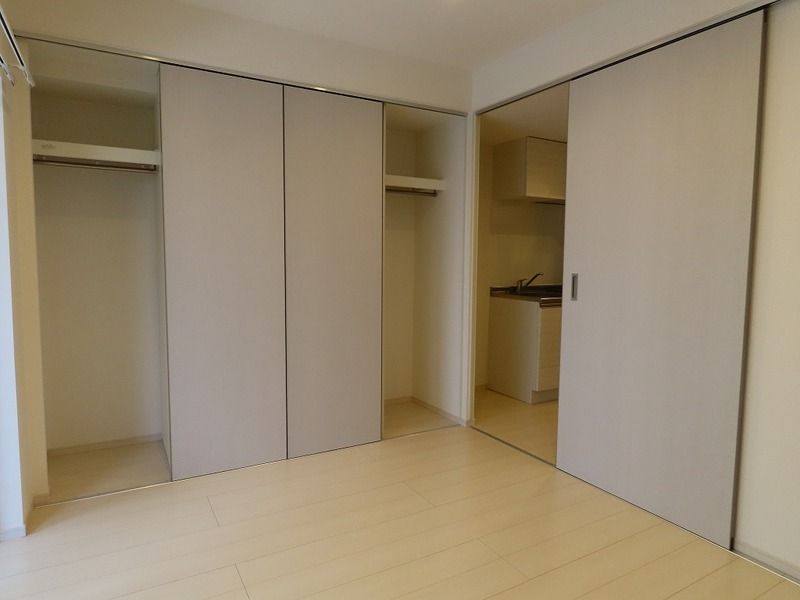 居室・リビング　別部屋参考写真となります