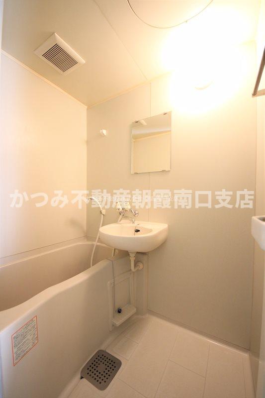 バス・シャワールーム　他号室参考写真