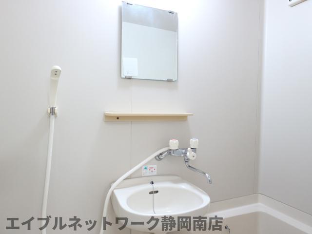 洗面設備　洗面スペースです