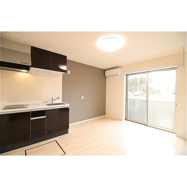 居室・リビング　写真内の家具・家電はＡＩイメージです