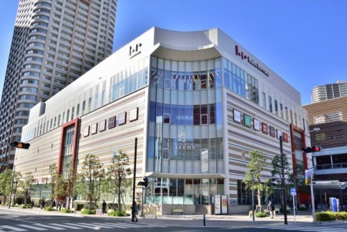 ショッピングセンター　ららテラス武蔵小杉（ショッピングセンター）まで1416m