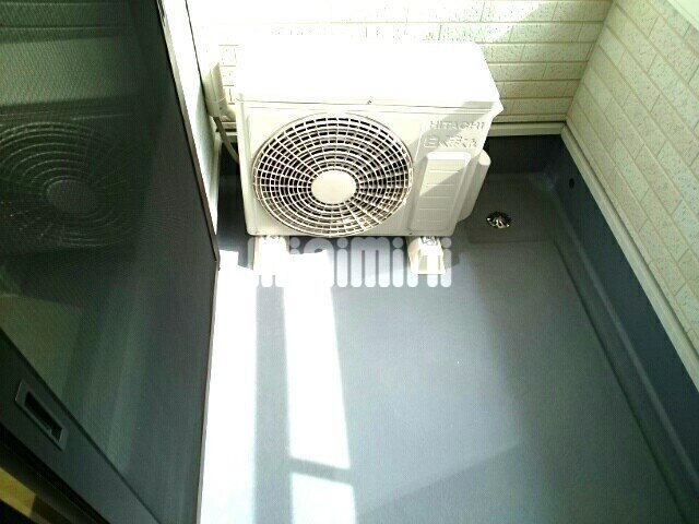 バルコニー　日当たりの良いベランダです。