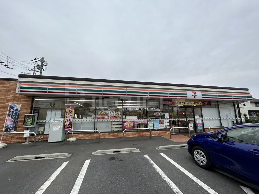コンビニ　セブンイレブンさいたま指扇東店（コンビニ）まで580m