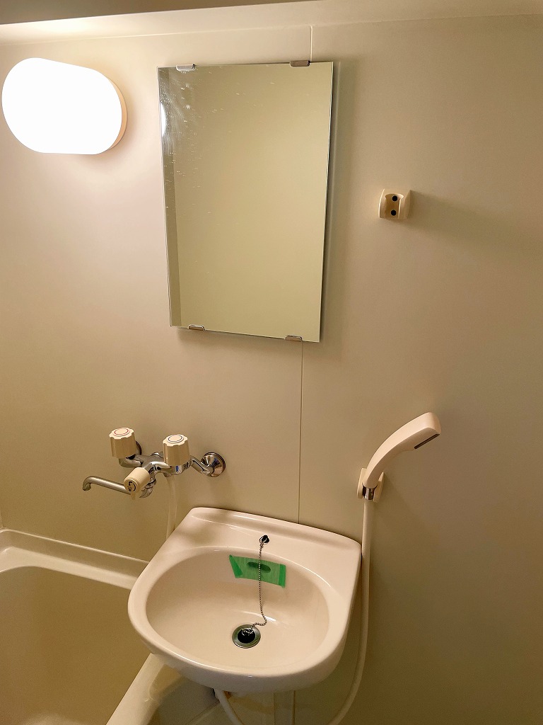 洗面設備　スペースが確保できる洗面所です