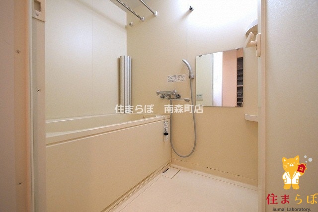 バス・シャワールーム　「見た目じゃなく、心に“しっくりくる”を大切に。」