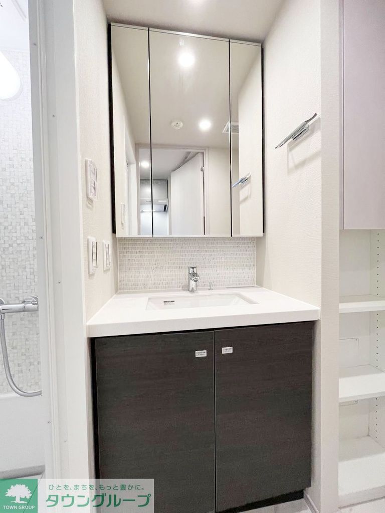 洗面設備　洗面化粧台