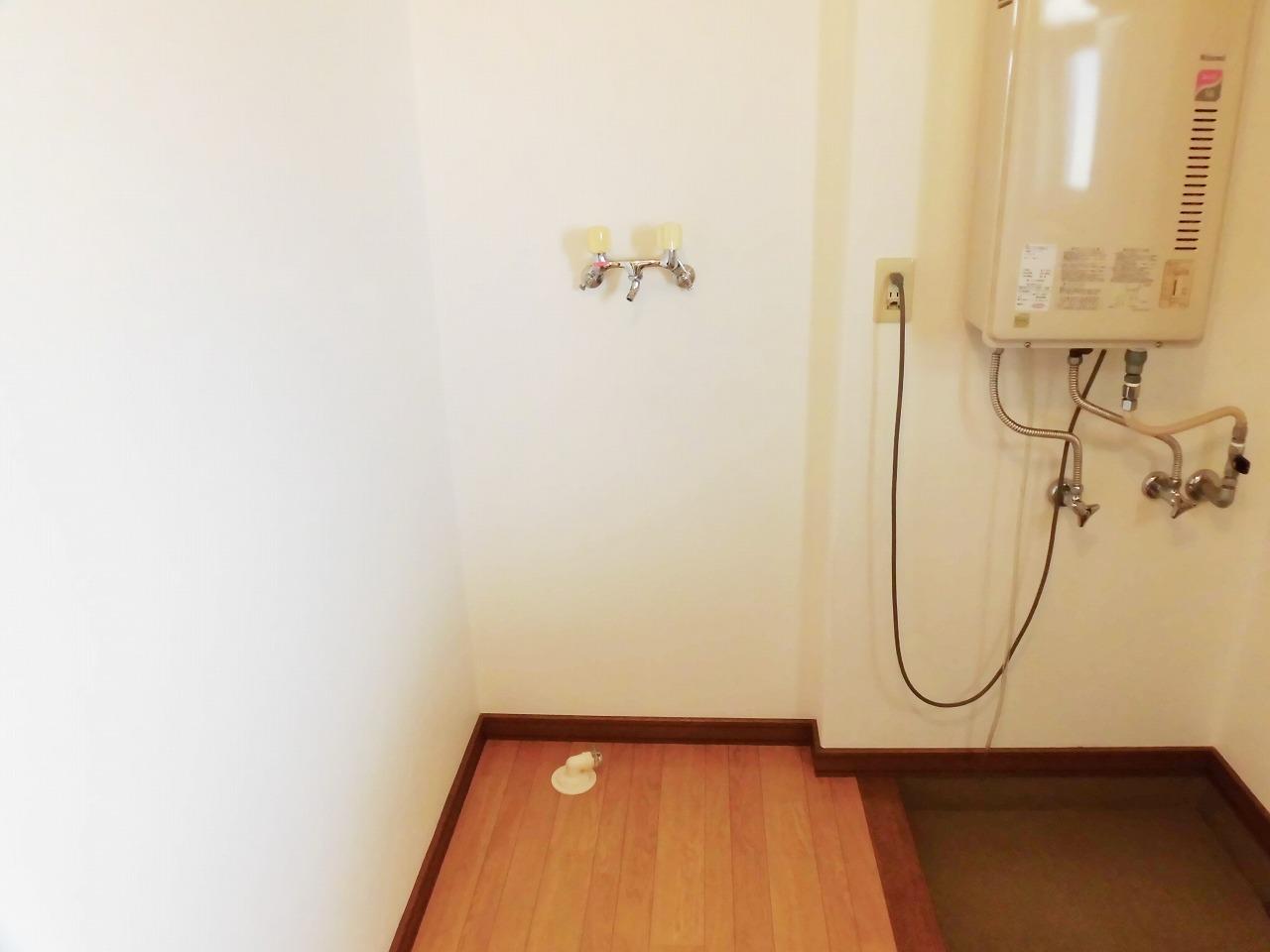 洗面設備　洗濯機置場