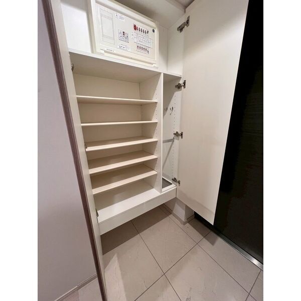 玄関　別室の参考写真です。※現況優先