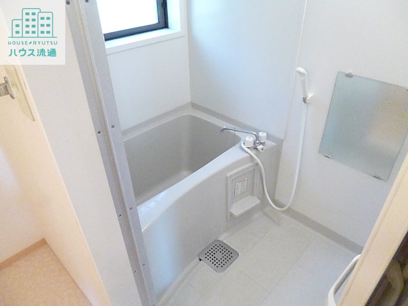 バス・シャワールーム　※反転タイプのお写真です