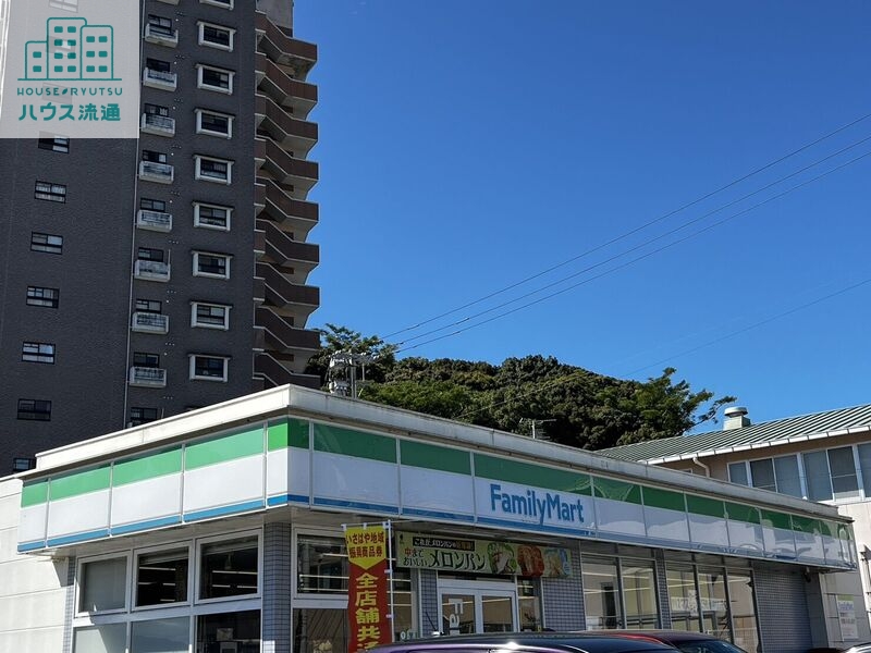 コンビニ　ファミリーマート諫早栄田店（コンビニ）まで1076m