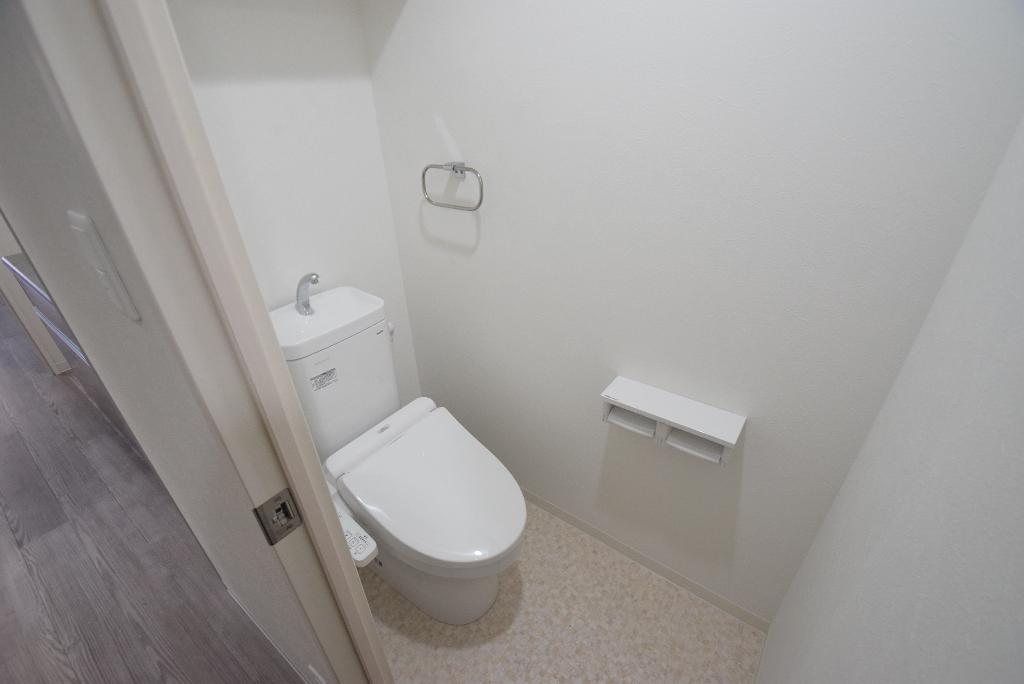 トイレ　シャワー付トイレ