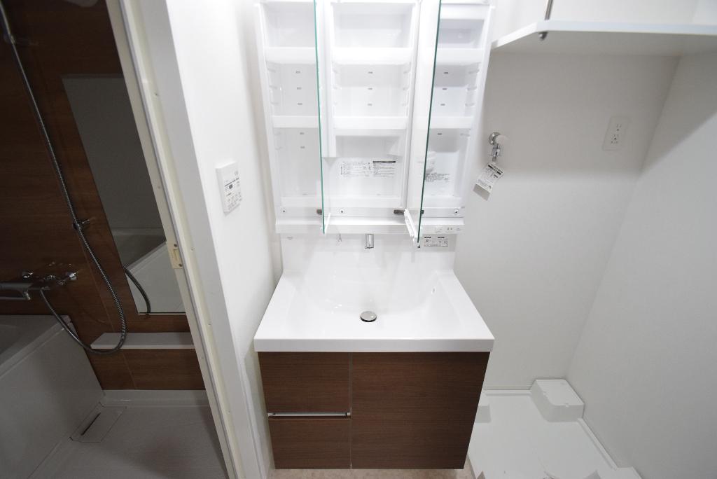 洗面設備　洗髪洗面化粧台