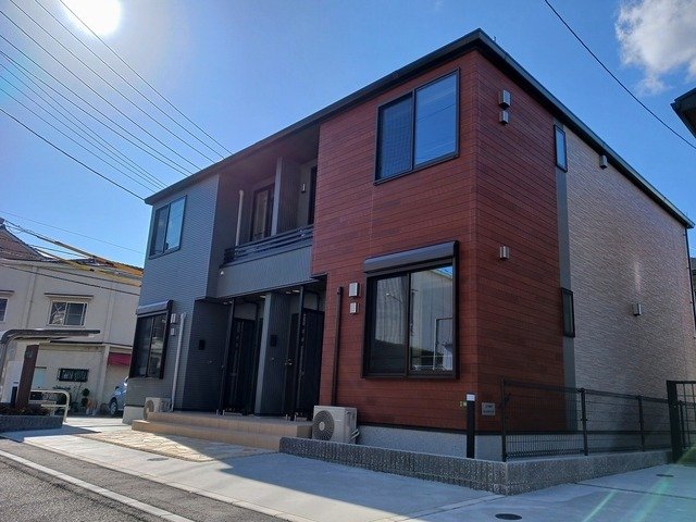 建物外観　落ち着いた雰囲気の外観です