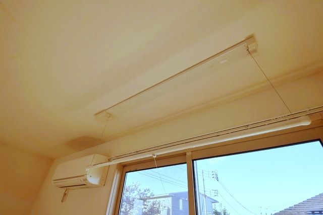 その他　★室内物干しざおかけ★