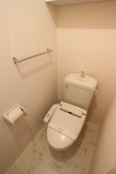 トイレ　※別号室参考写真です