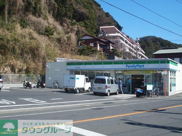 コンビニ　ファミリーマート逗子山の根店（コンビニ）まで380m