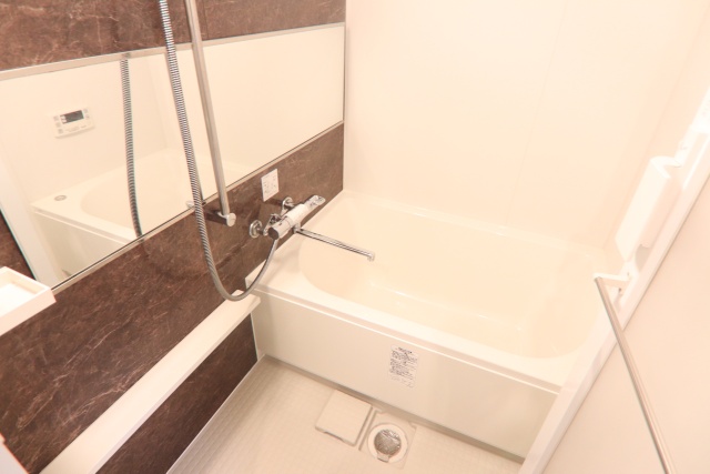 バス・シャワールーム　※別室の参考写真の為、現況優先です。
