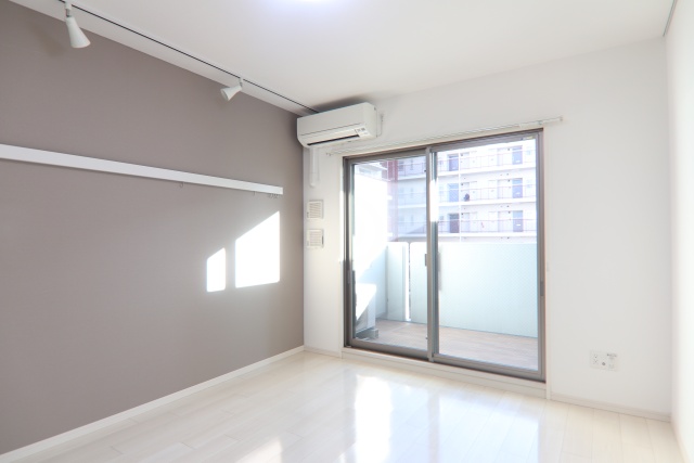 居室・リビング　※別室の参考写真の為、現況優先です。