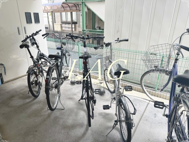 その他共有部分　自転車置き場です。