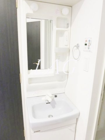 洗面設備　独立洗面台です。