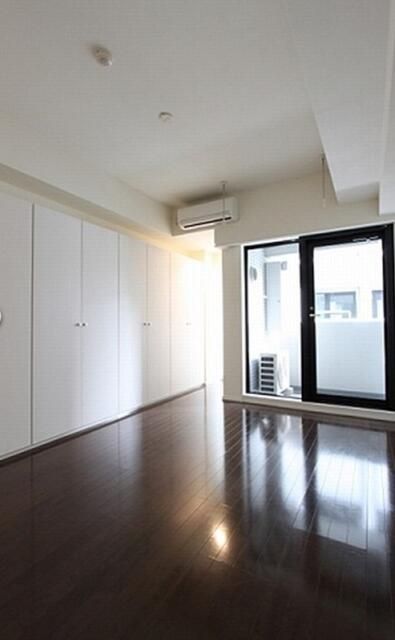 居室・リビング　Ｌ Ｆｌａｔ板橋　北区滝野川6