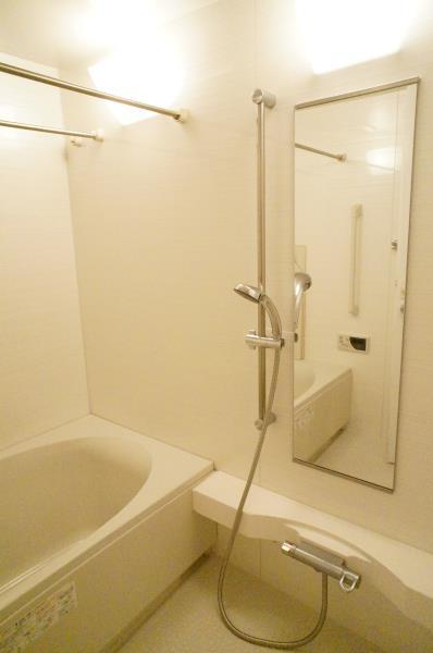 バス・シャワールーム　日々の疲れを癒すお風呂付です