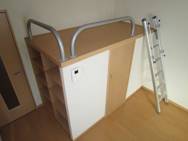 その他部屋・スペース　ベット付/ベット下部ウォーキングクローゼット