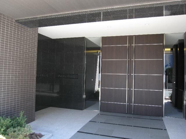 エントランス　建物の内部です