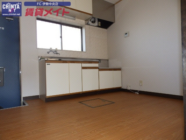 キッチン　同型参考写真