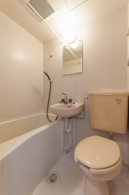 バス・シャワールーム　※写真は今回募集の部屋とは異なります