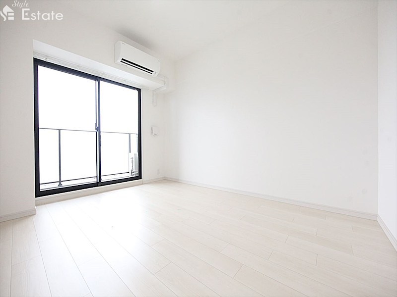 居室・リビング　内装