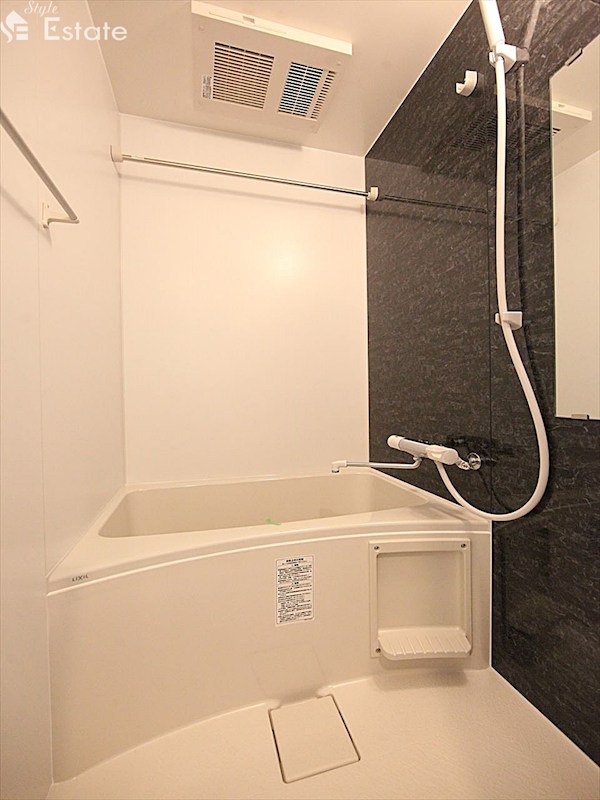 バス・シャワールーム　バスルーム