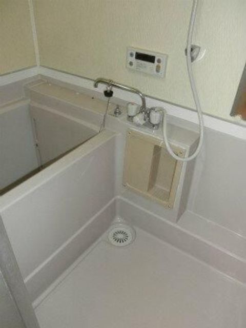 バス・シャワールーム　追焚機能付なので経済的です！