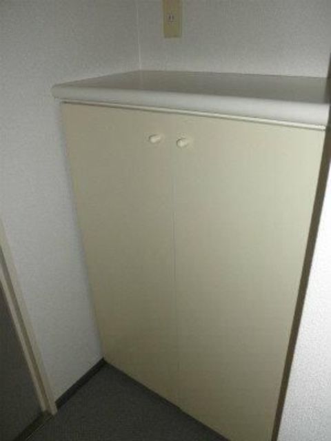 収納　下駄箱付なので、玄関はいつでもスッキリ片付きますね☆