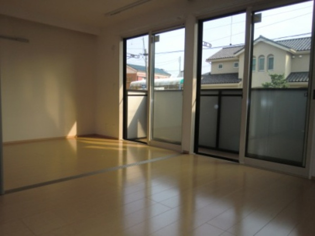 エントランス　館銘板