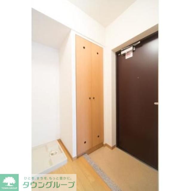 玄関　※写真は同タイプ住戸です。