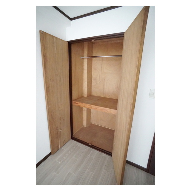 収納　シンプルで使いやすいクローゼット