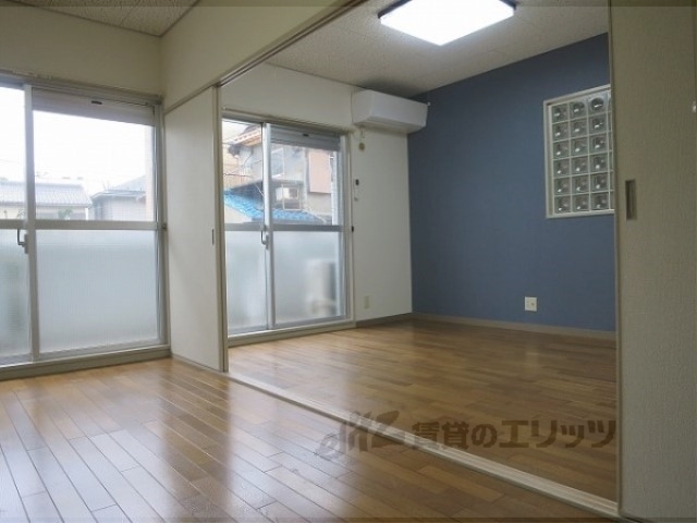 居室・リビング　洋室