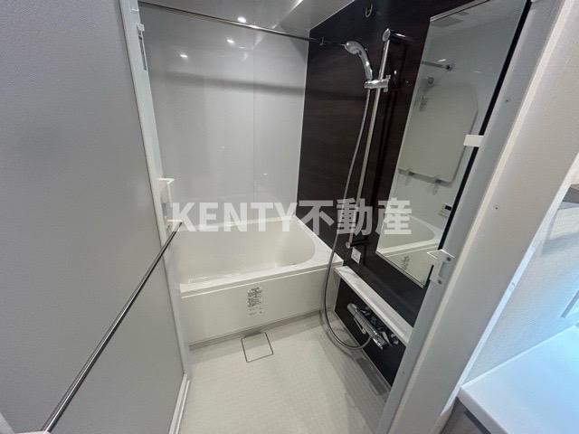 バス・シャワールーム　ゆったり過ごせるお風呂です