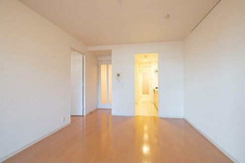 居室・リビング　同タイプのお写真です