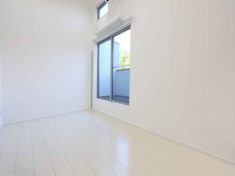 バルコニー　洋室5.1帖　アンダーロフト5.3帖　エアコン付　同仕様写真